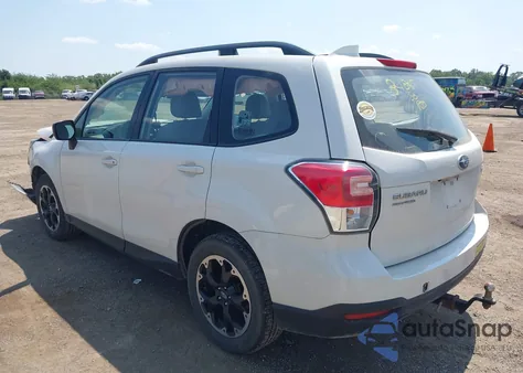 2017 Subaru Forester 2.5I z USA, uszkodzony, nr VIN JF2SJABC8HH493895